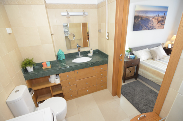 Huoneisto myynnissä Benalmádena