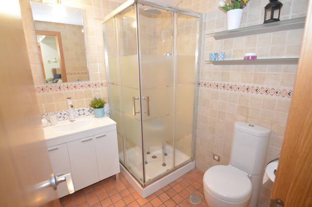 Huoneisto myynnissä Benalmádena