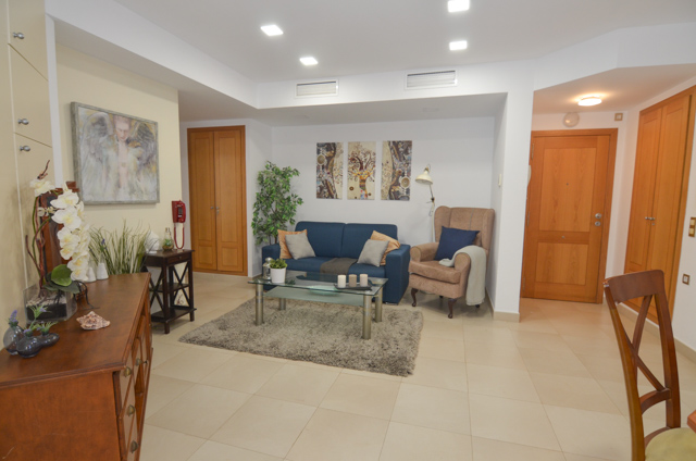 Huoneisto myynnissä Benalmádena