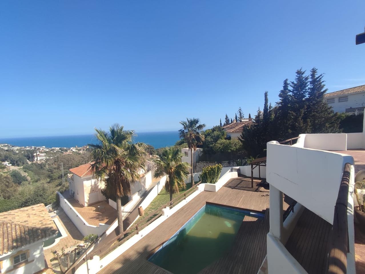 Villa en venta en Benalmádena