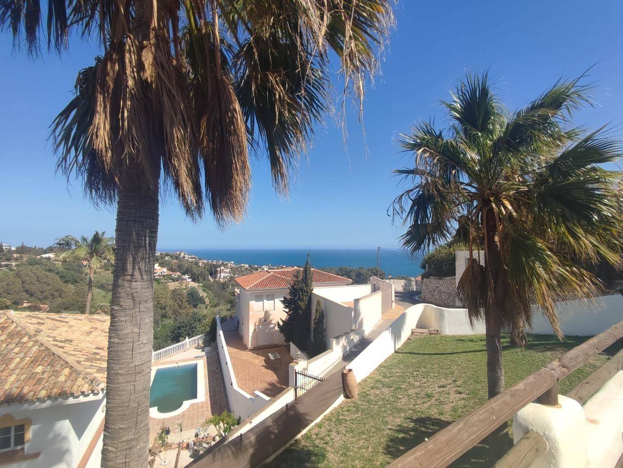 Villa en venta en Benalmádena