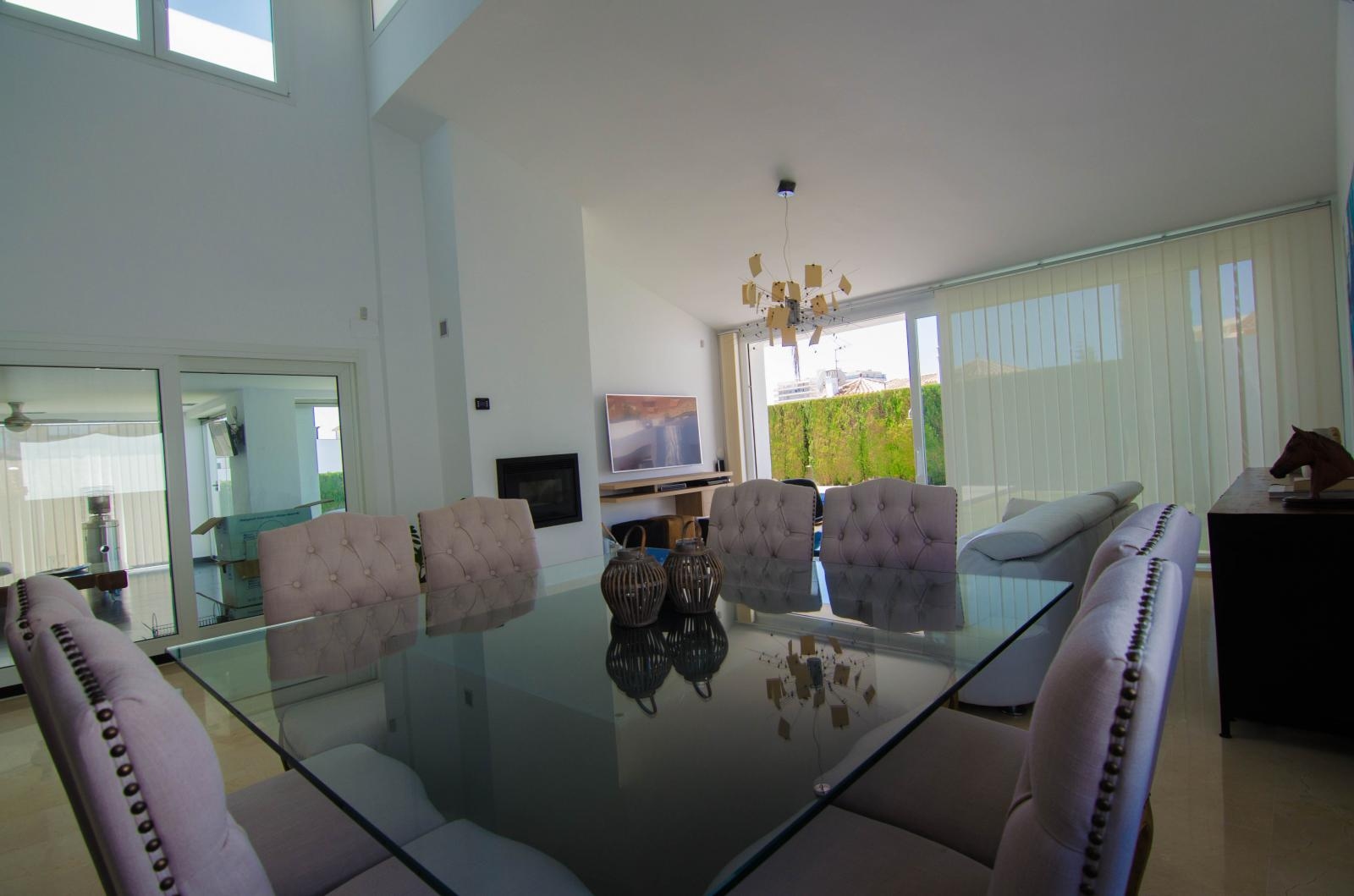 Villa for sale in Benalmádena Costa