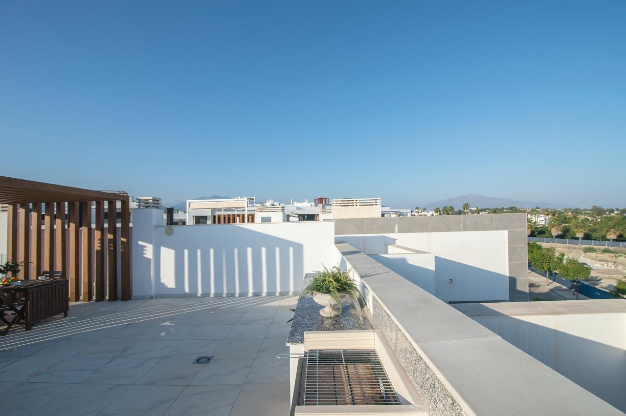 Penthouse for rent in Cancelada (Estepona)