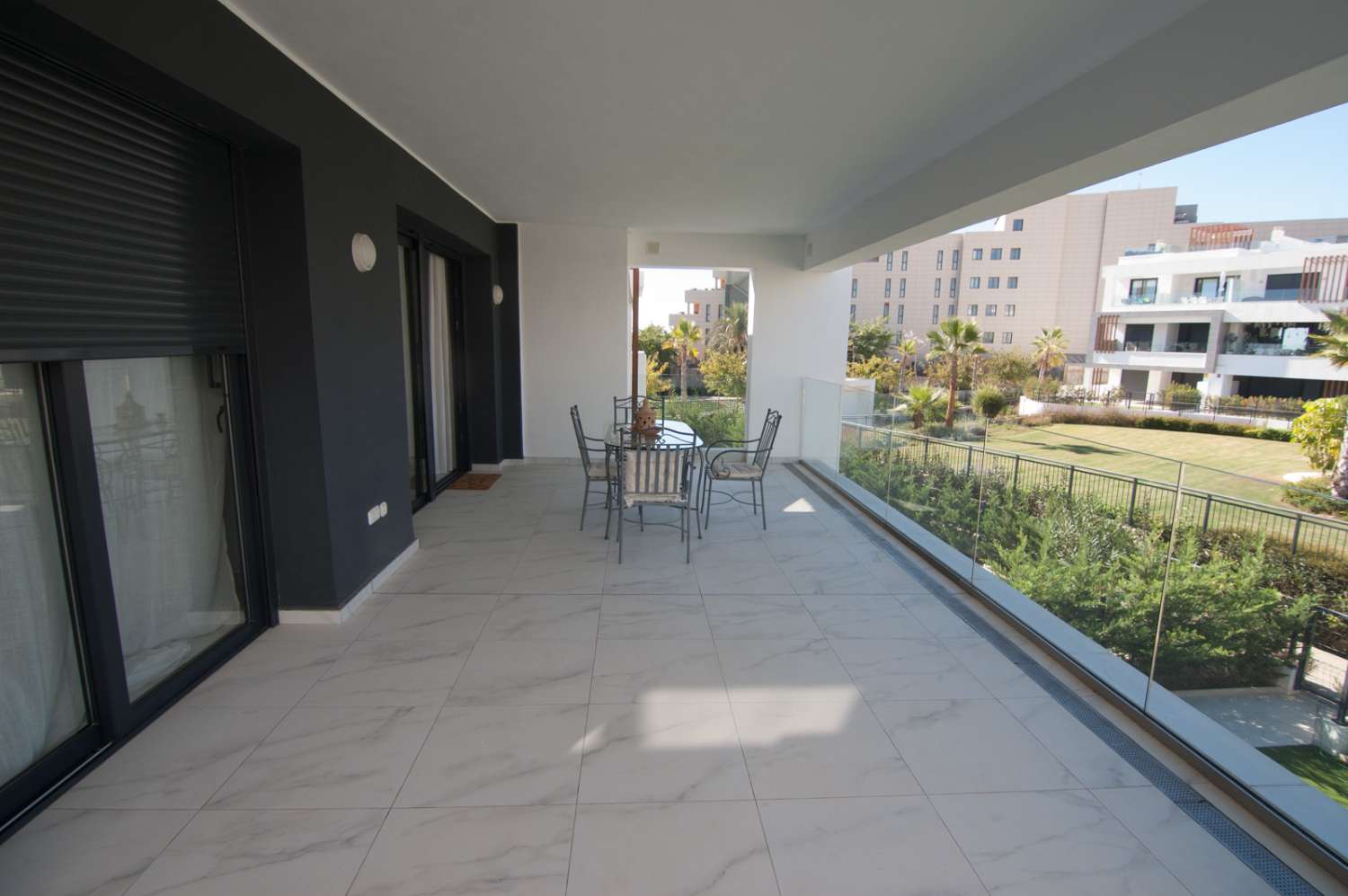 Penthouse udlejes i Cancelada (Estepona)