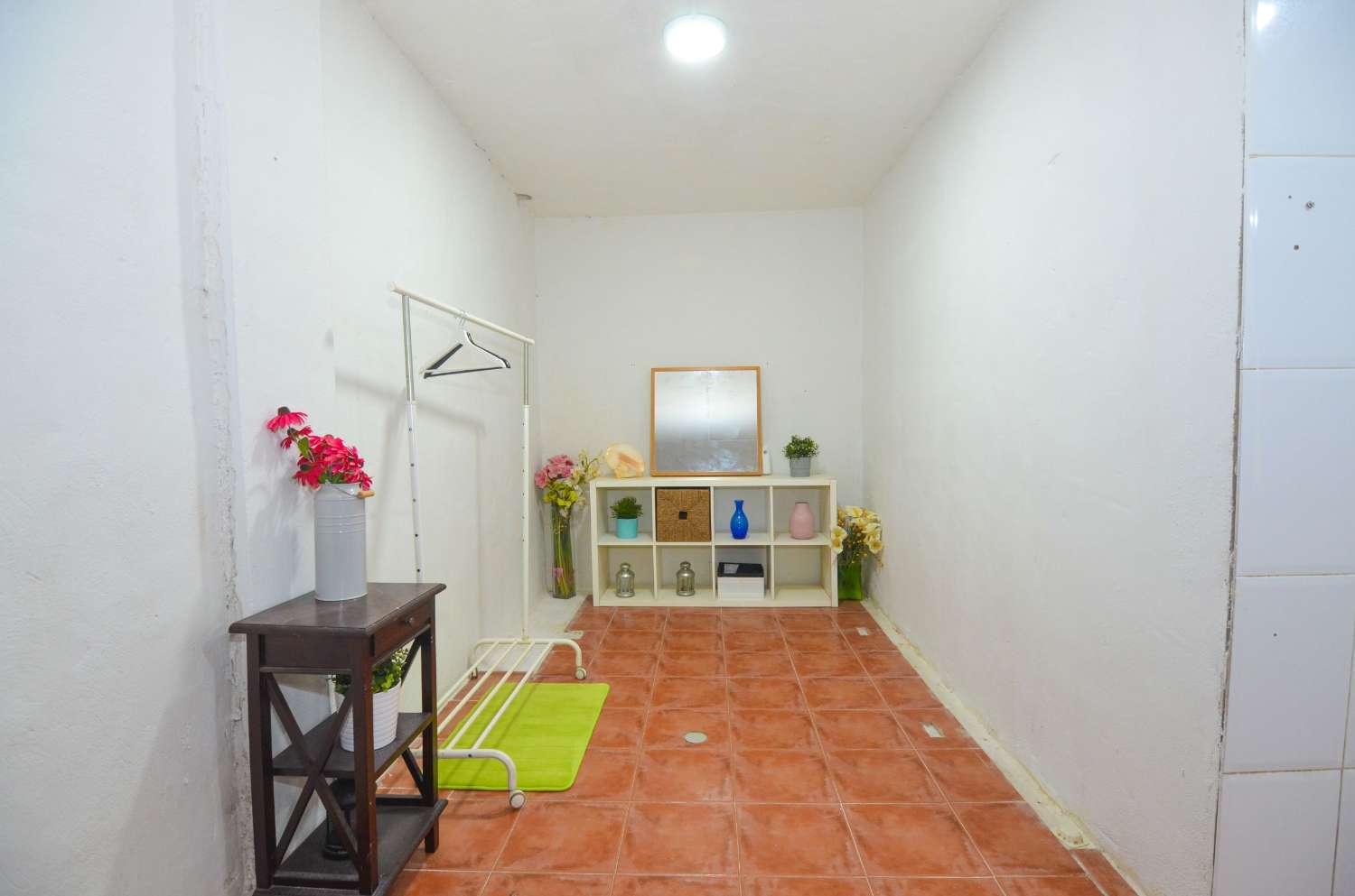 Fantastico local en esquina en zona Calvario torremolinos
