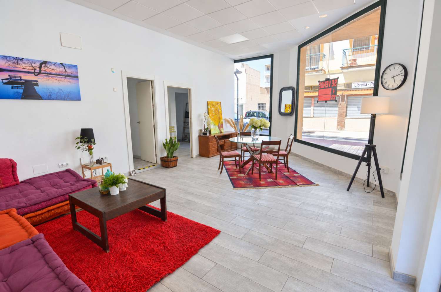 Fantastico local en esquina en zona Calvario torremolinos posibilidad cambio de uso a vivienda