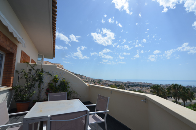 GRAN DUPLEX CON VISTAS ESPECTACULARES AL MAR