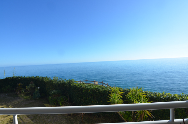 Espectacular vivienda en primerisima linea de playa de Benalmadena Costa