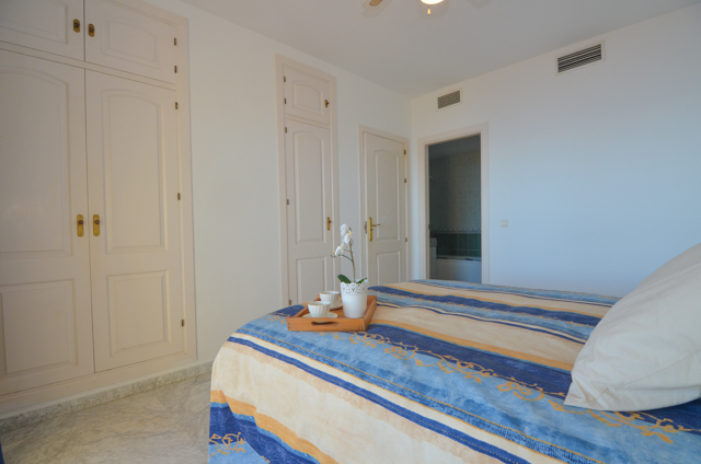 Espectacular vivienda en primerisima linea de playa de Benalmadena Costa