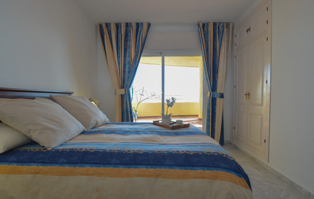 Espectacular vivienda en primerisima linea de playa de Benalmadena Costa