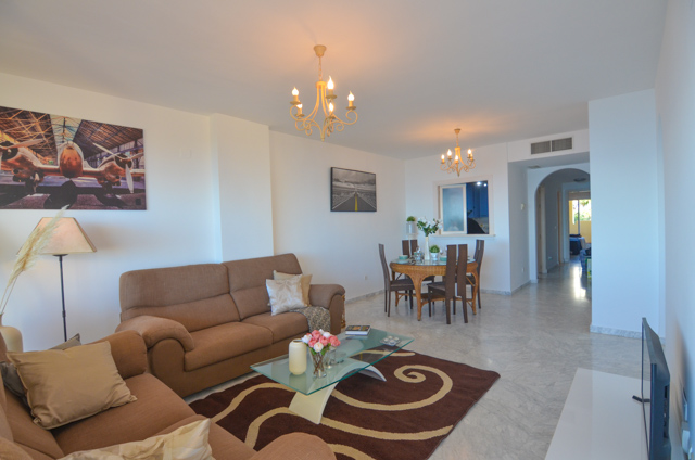 Espectacular vivienda en primerisima linea de playa de Benalmadena Costa