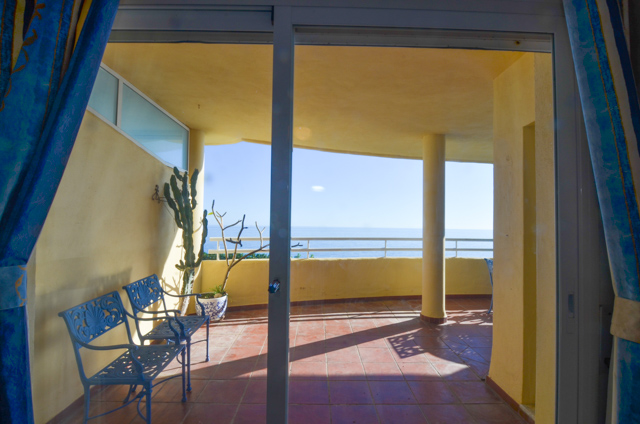Espectacular vivienda en primerisima linea de playa de Benalmadena Costa