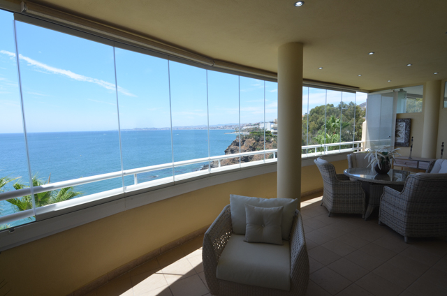 Espectacular vivienda en primerisima linea de playa de Benalmadena Costa