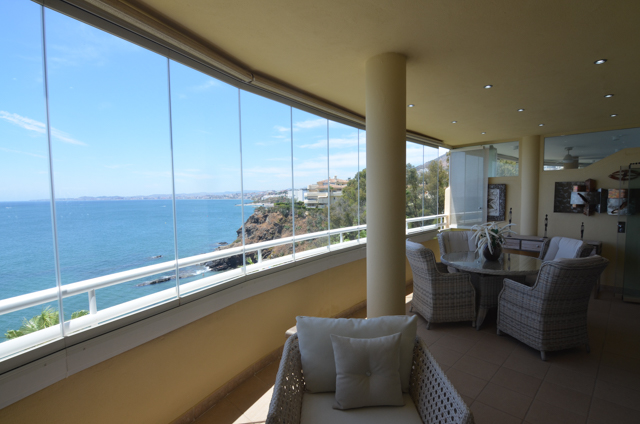 Espectacular vivienda en primerisima linea de playa de Benalmadena Costa
