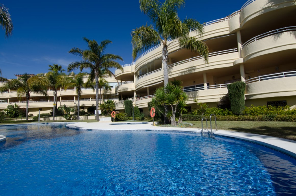 Espectacular vivienda en primerisima linea de playa de Benalmadena Costa