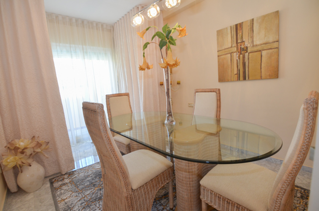 Espectacular vivienda en primerisima linea de playa de Benalmadena Costa