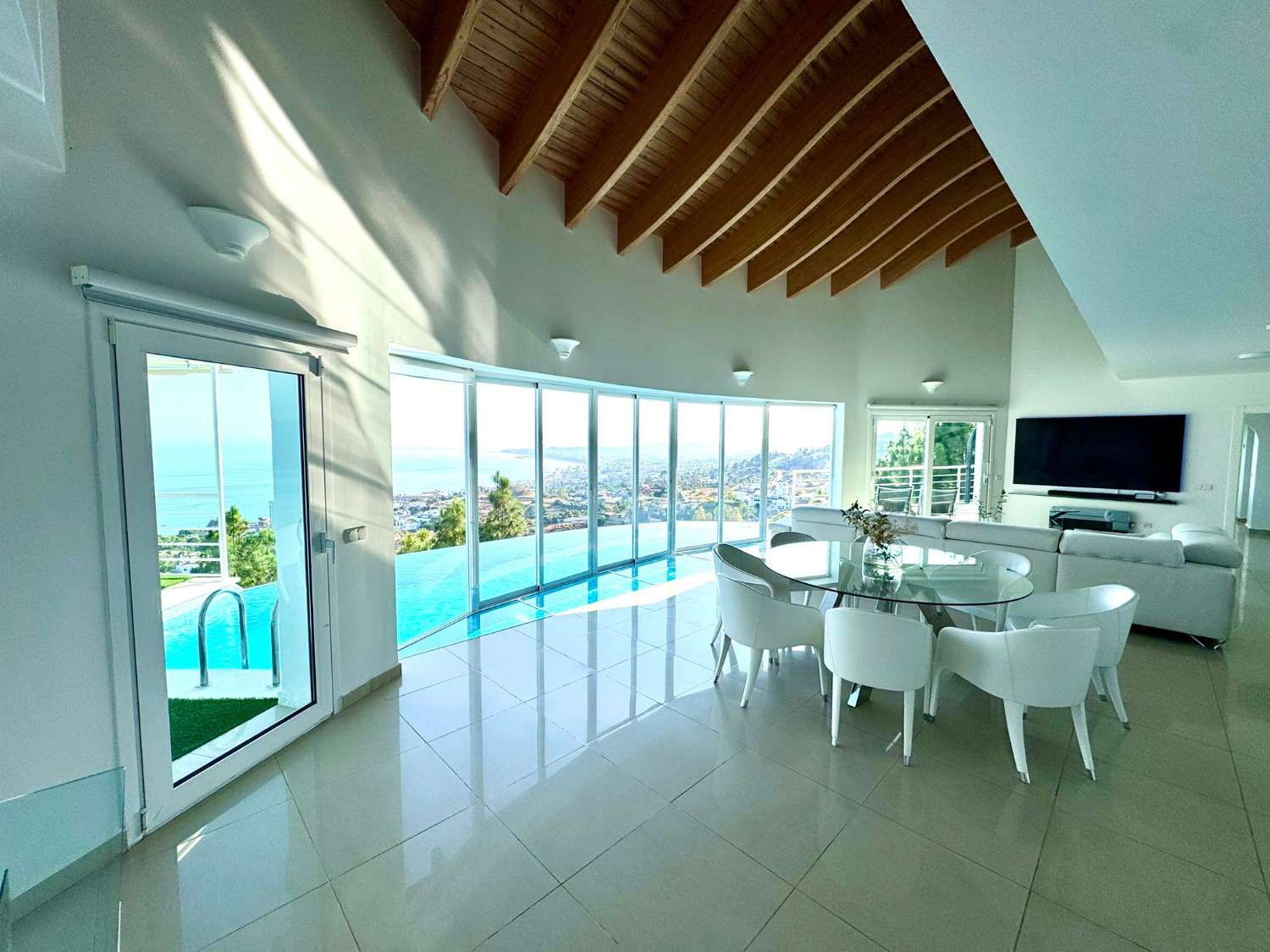 Villa til salgs til Benalmádena