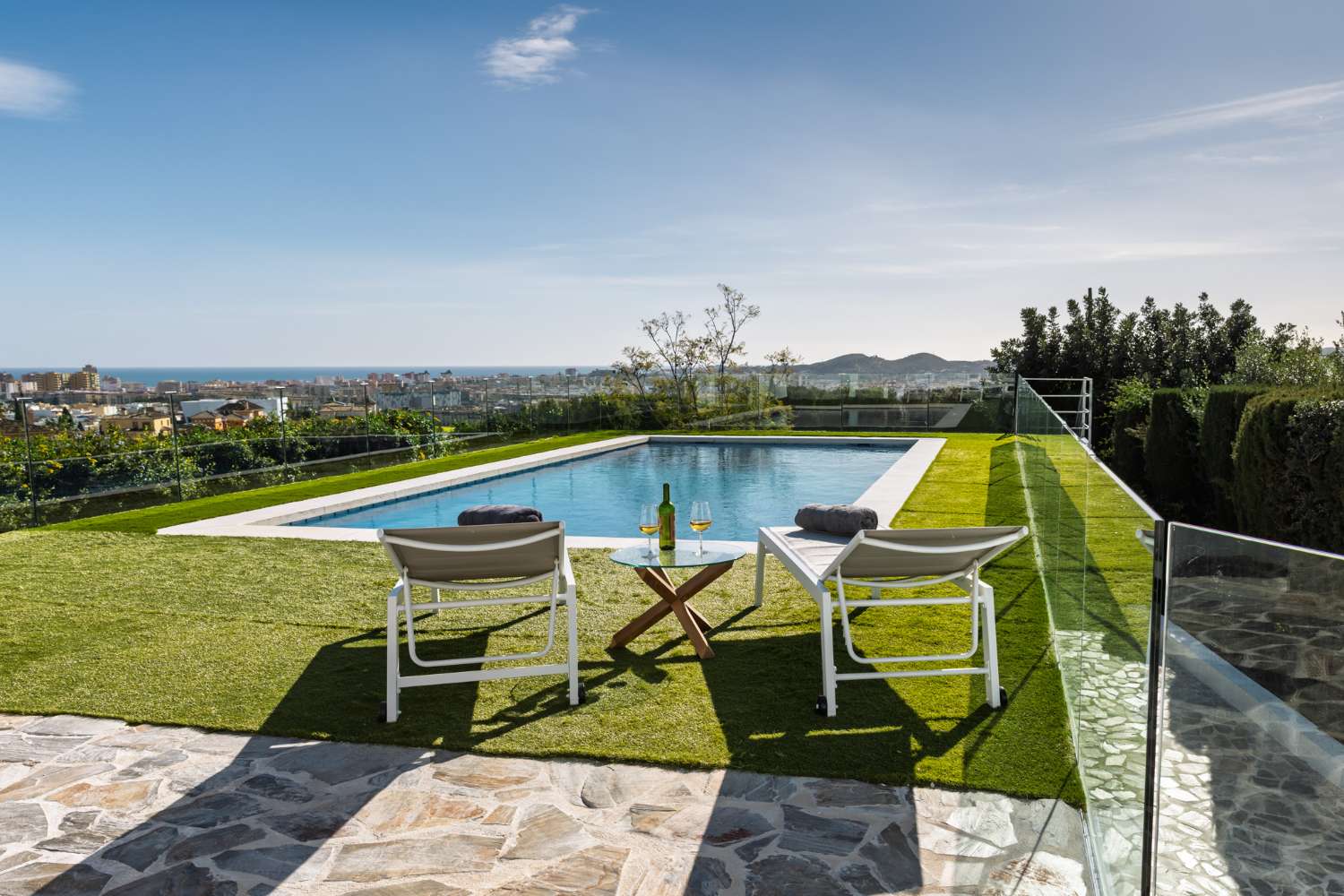 VILLA EN MIJAS CON ESPECTACULARES VISTAS AL MEDITERRANEO