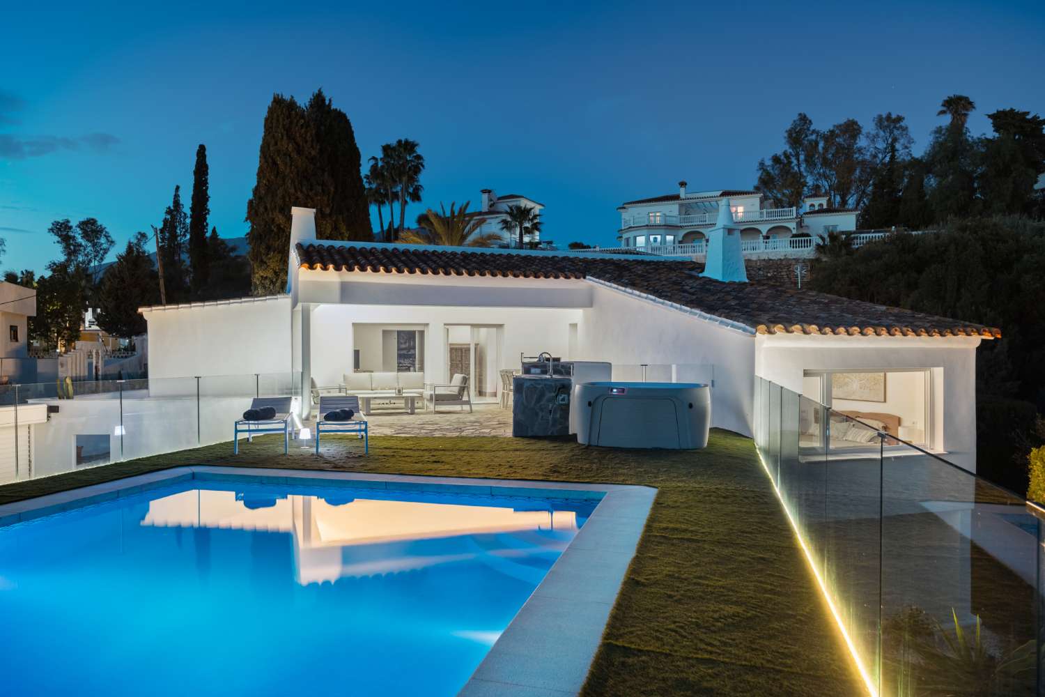 VILLA EN MIJAS CON ESPECTACULARES VISTAS AL MEDITERRANEO