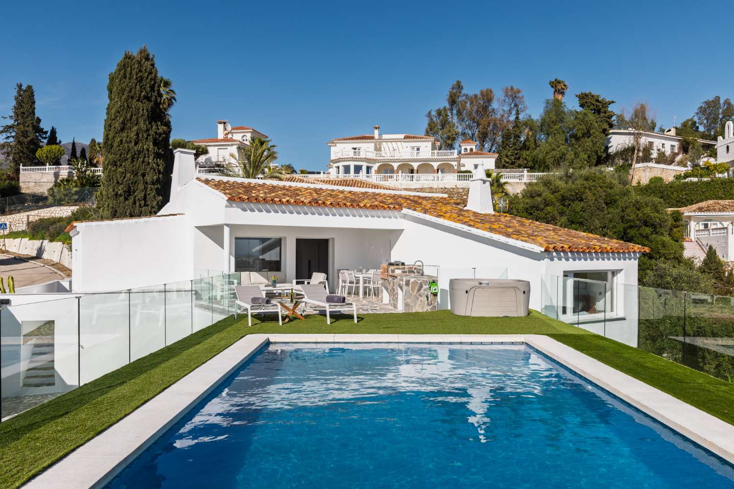 VILLA EN MIJAS CON ESPECTACULARES VISTAS AL MEDITERRANEO