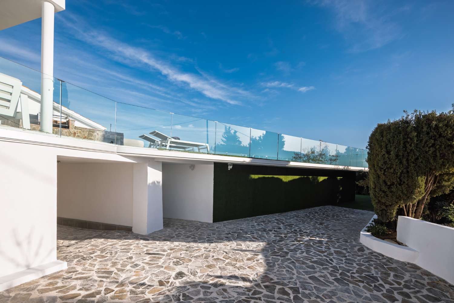 VILLA EN MIJAS CON ESPECTACULARES VISTAS AL MEDITERRANEO