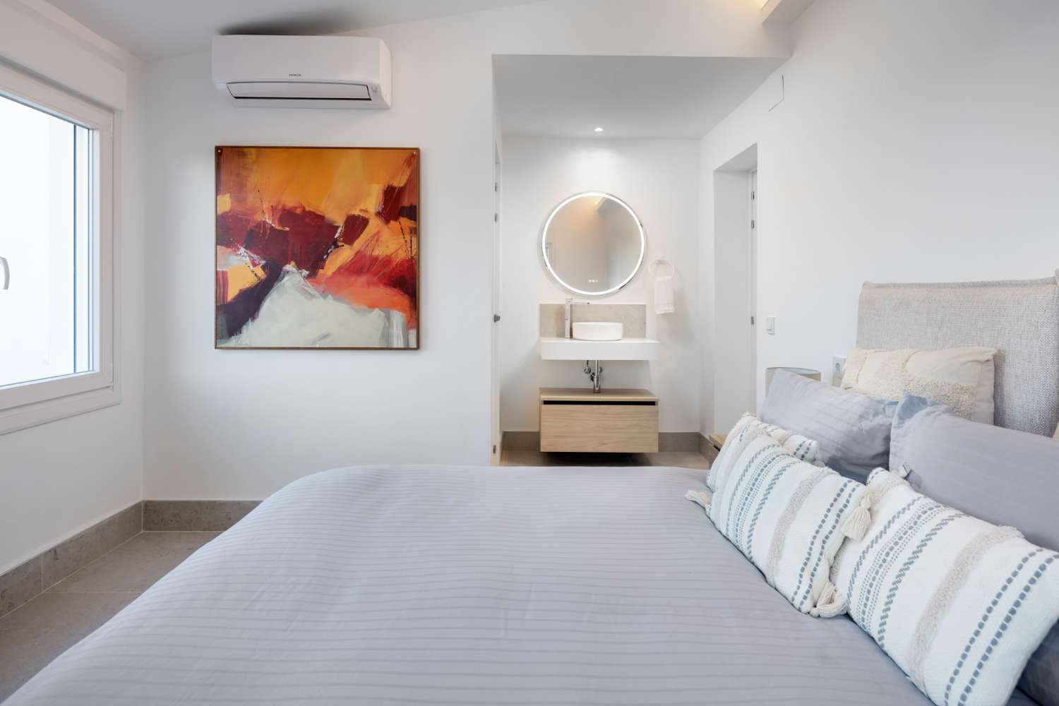 VILLA EN MIJAS CON ESPECTACULARES VISTAS AL MEDITERRANEO