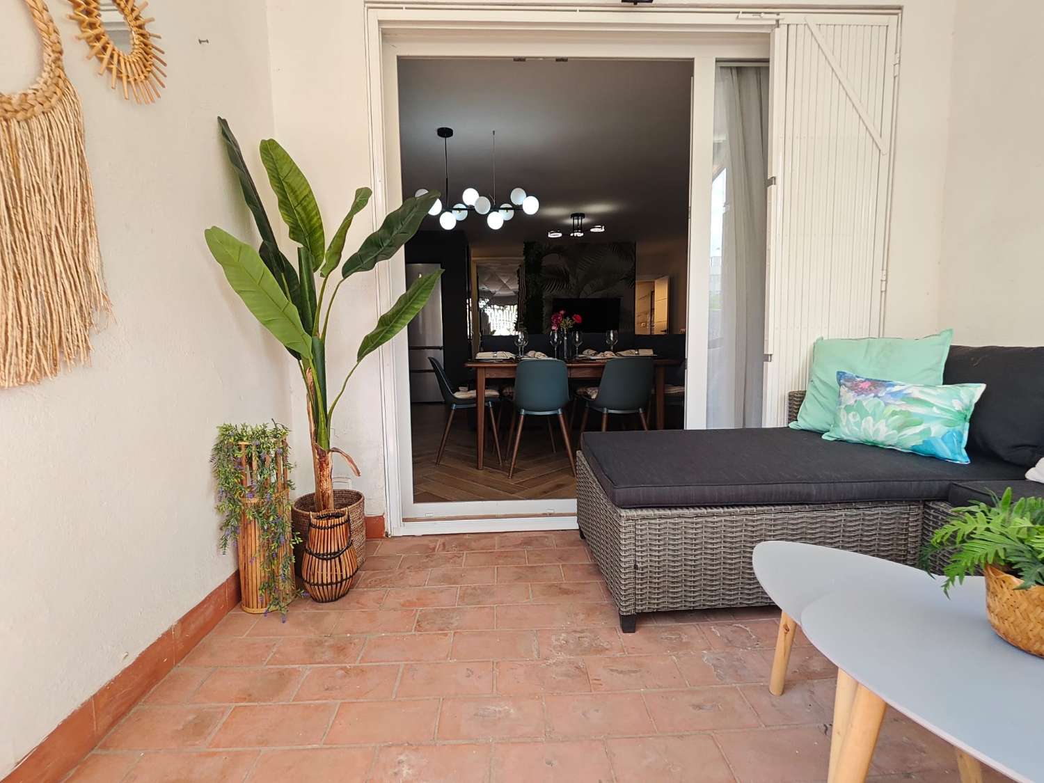 PISO DE 3 DORMITORIOS EN CARIHUELA