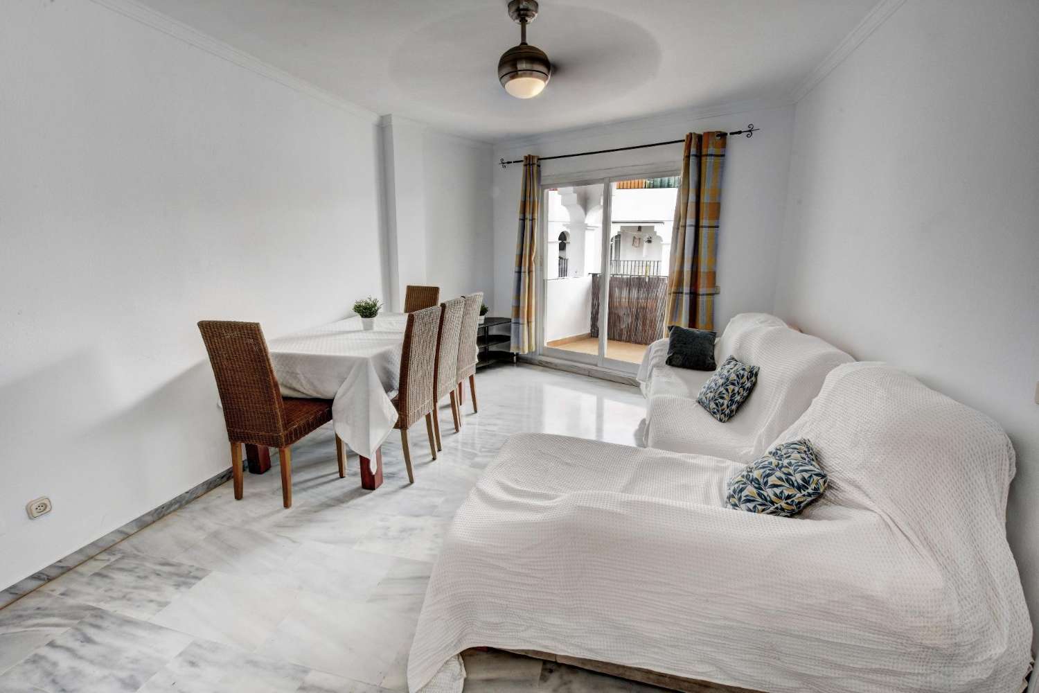 APARTAMENTO EN ZONA CENTRO DE ARROYO DE LA MIEL