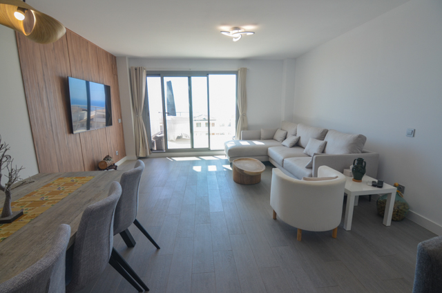 FANTASTICA VIVIENDA CON VISTAS PANORAMICAS