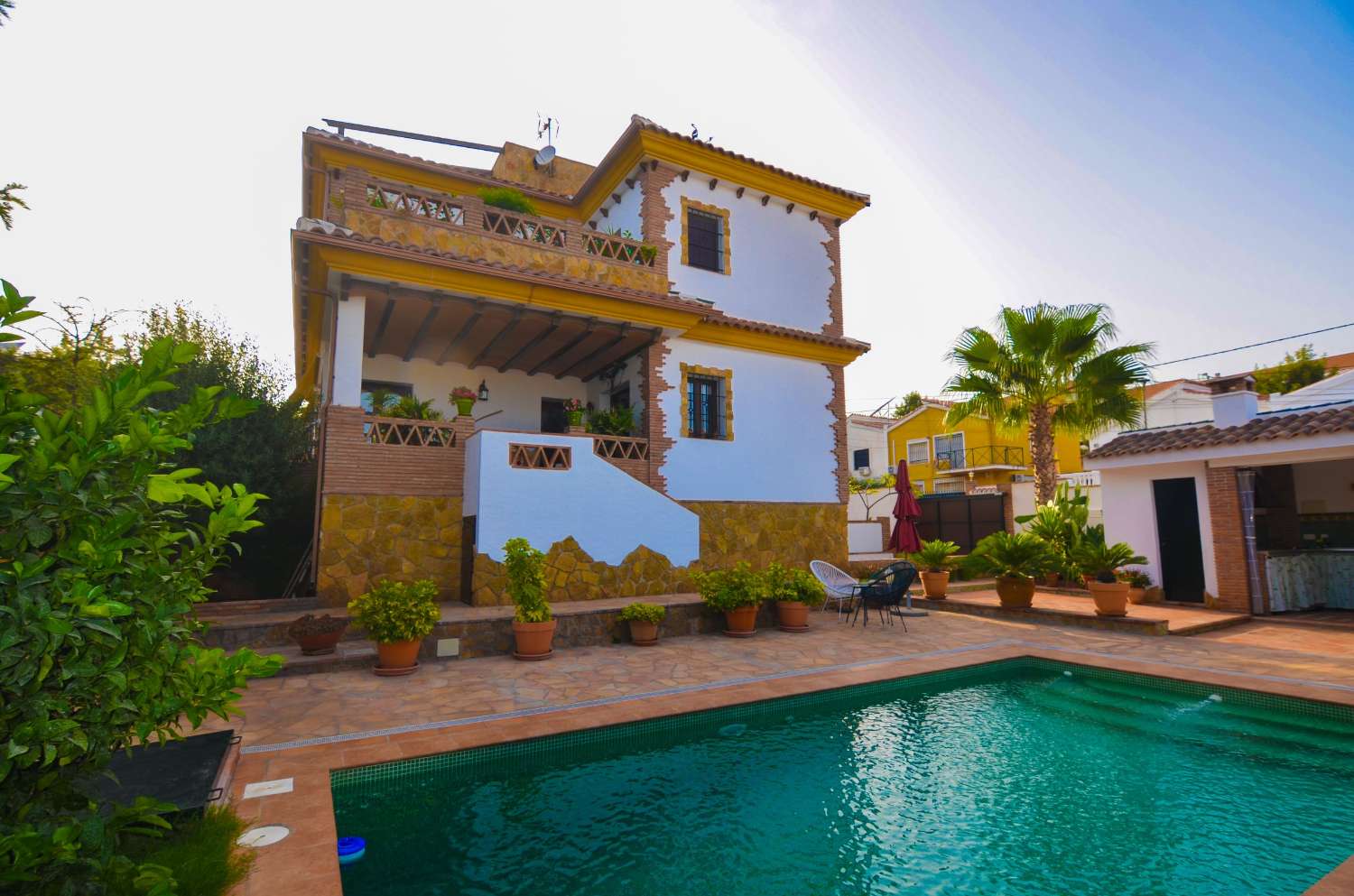 VILLA INDEPENDIENTE EN ZONA CARREFOUR TORREMOLINOS