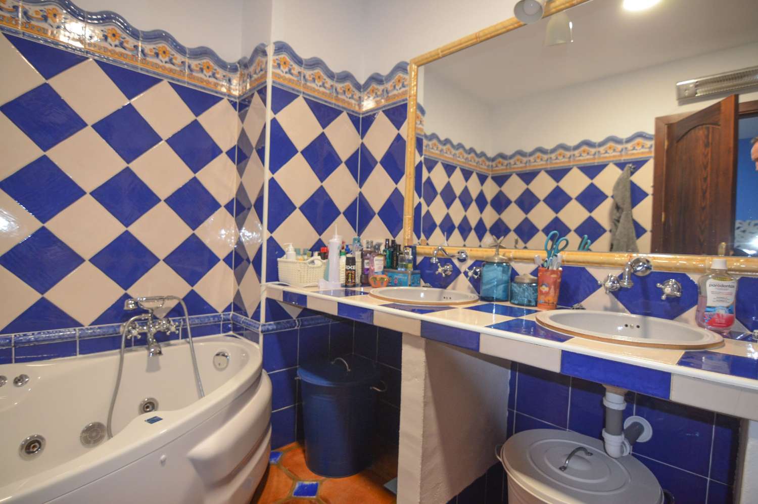 VILLA INDEPENDIENTE EN ZONA CARREFOUR TORREMOLINOS