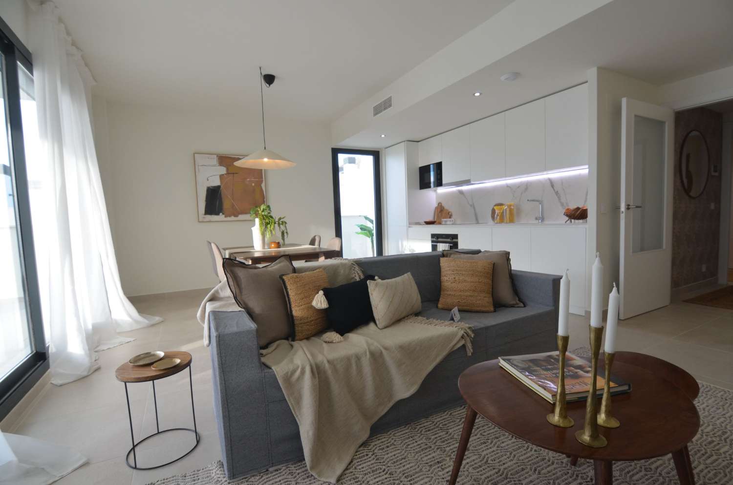 FABULOSA VIVIENDA A ESTRENAR  DE SO DORMITORIOS CON VISTAS AL MAR